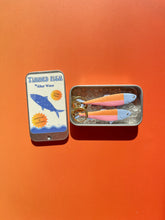 Load image into Gallery viewer, Pack your fish on ice! (Fish not included)