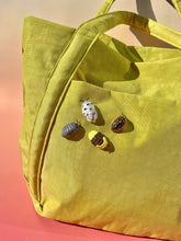 Load image into Gallery viewer, Isopod Pin
